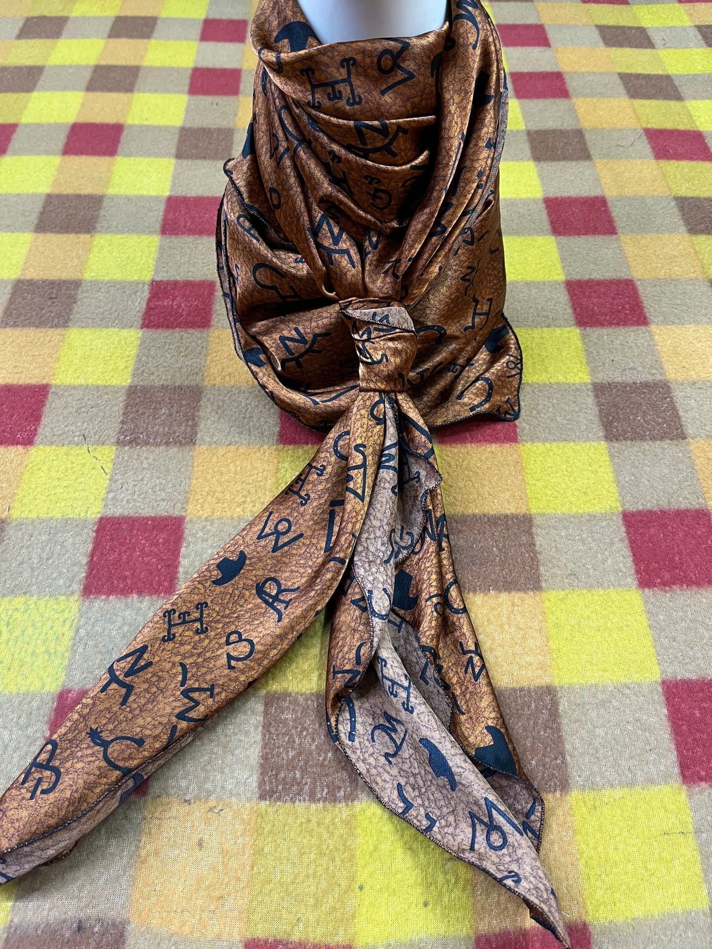 Wild Rag 45x45 bronz brands