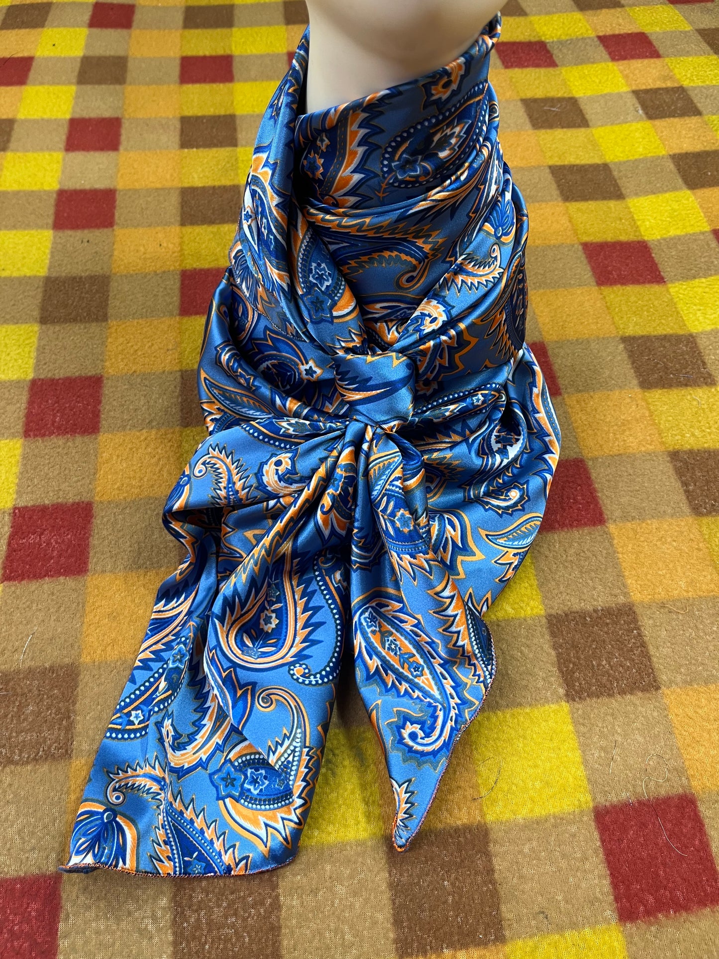 Wild Rag 45x45 blue/orange paisley