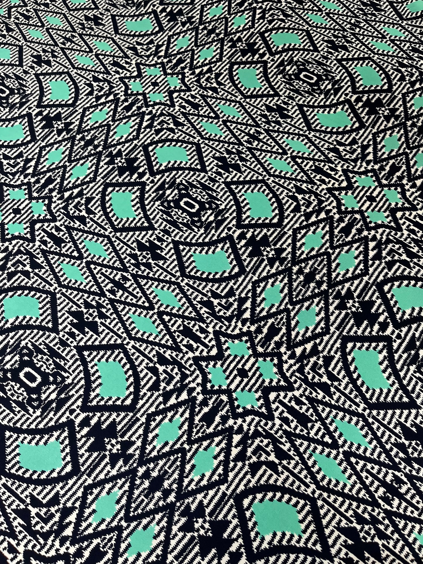 Wild Rag45x45 turquoise/black diamond