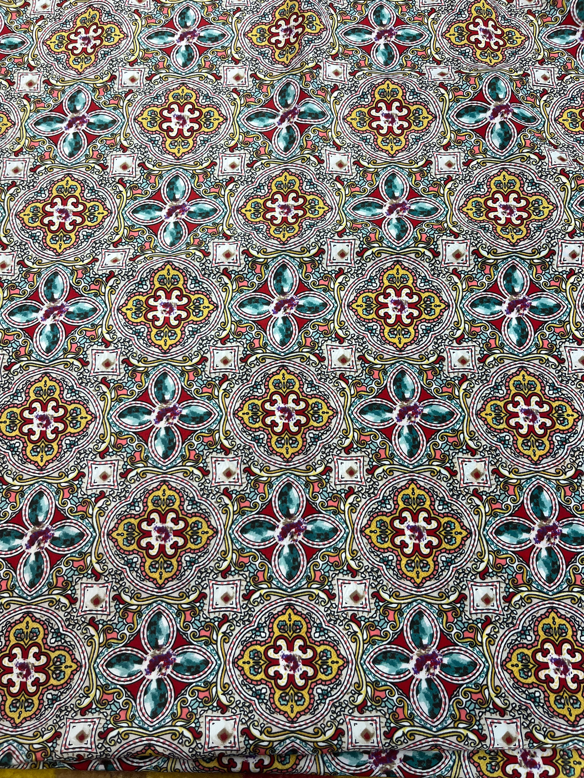 Wild Rag 45x45 red/green/ gold chevron/medallion