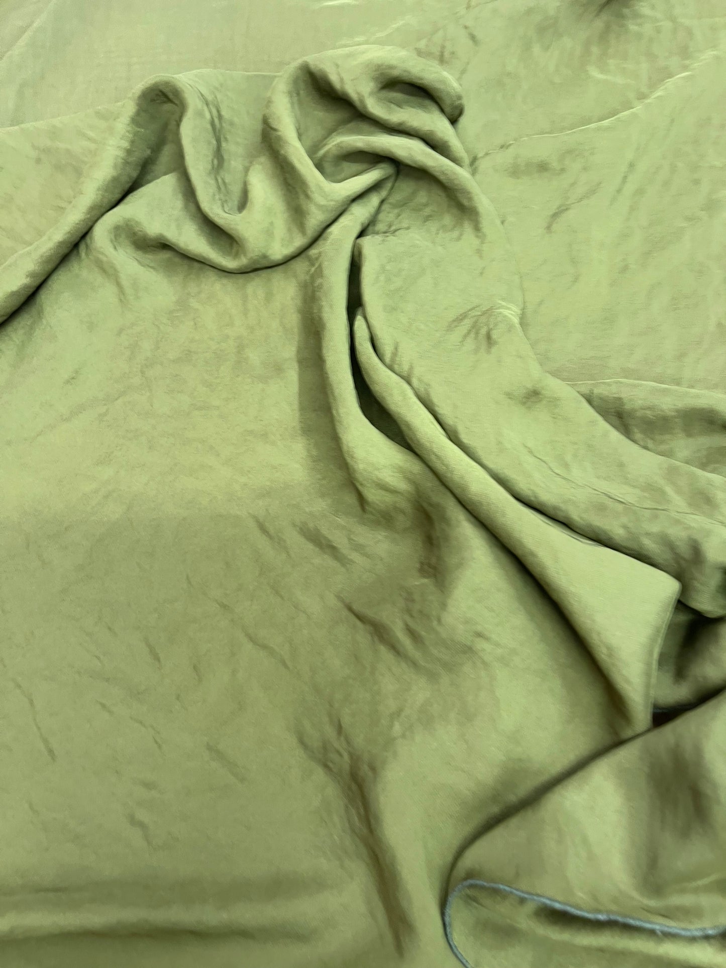 Wild Rag 45x45 army green solid