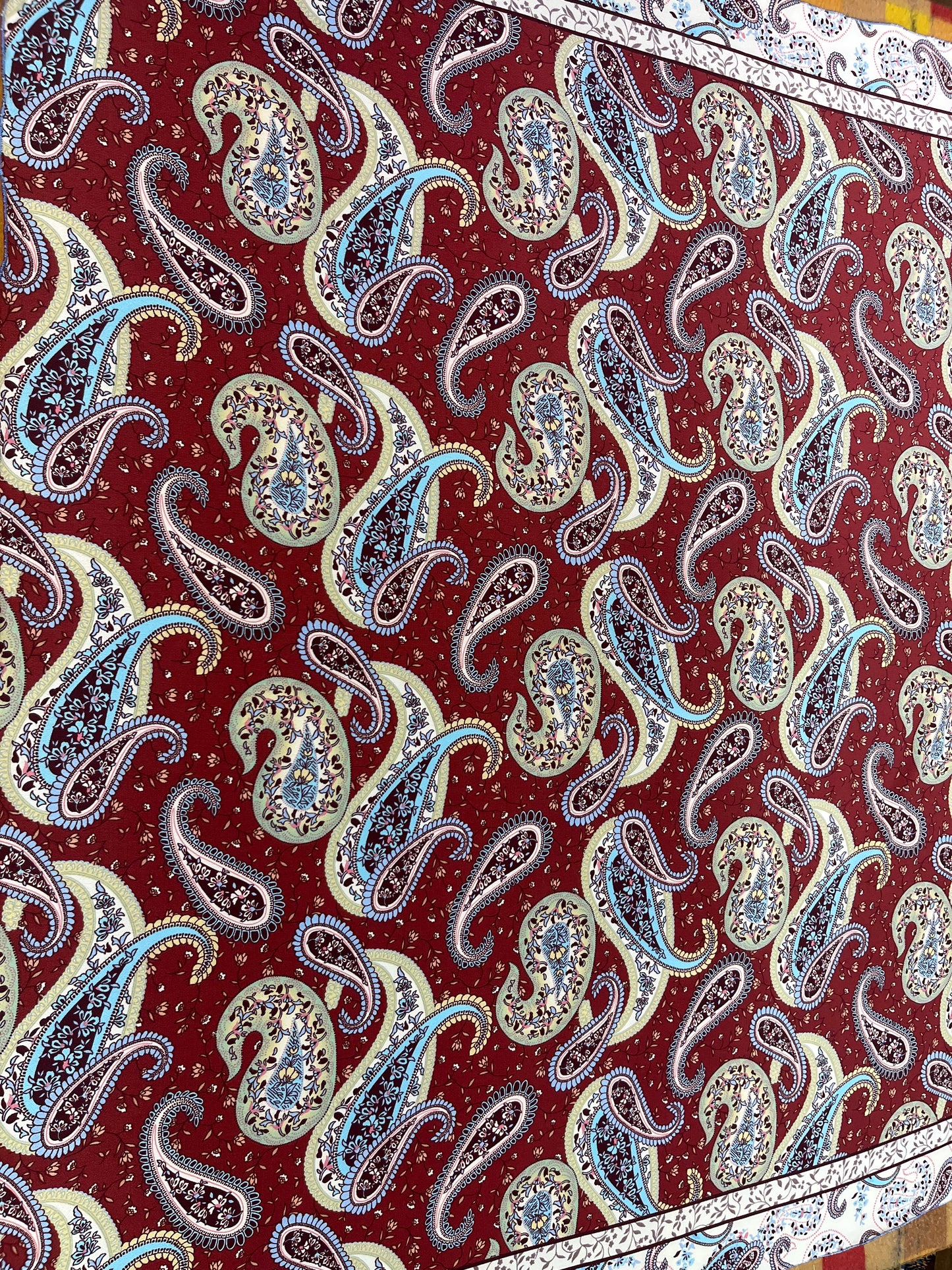 Wilde Rag 45x45 red/blue/white paisley