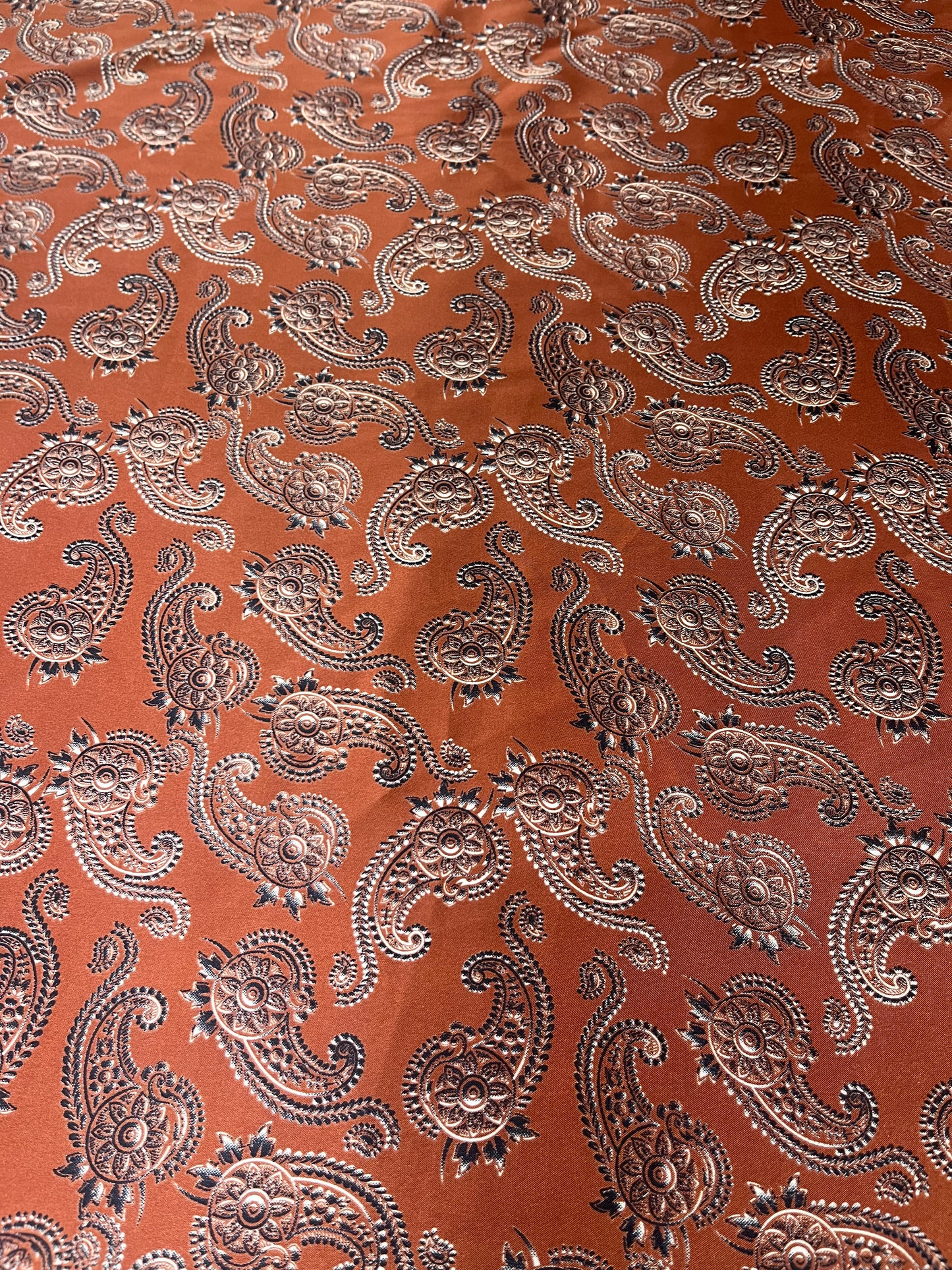Wild Rag 45x45 rust spur/ paisley