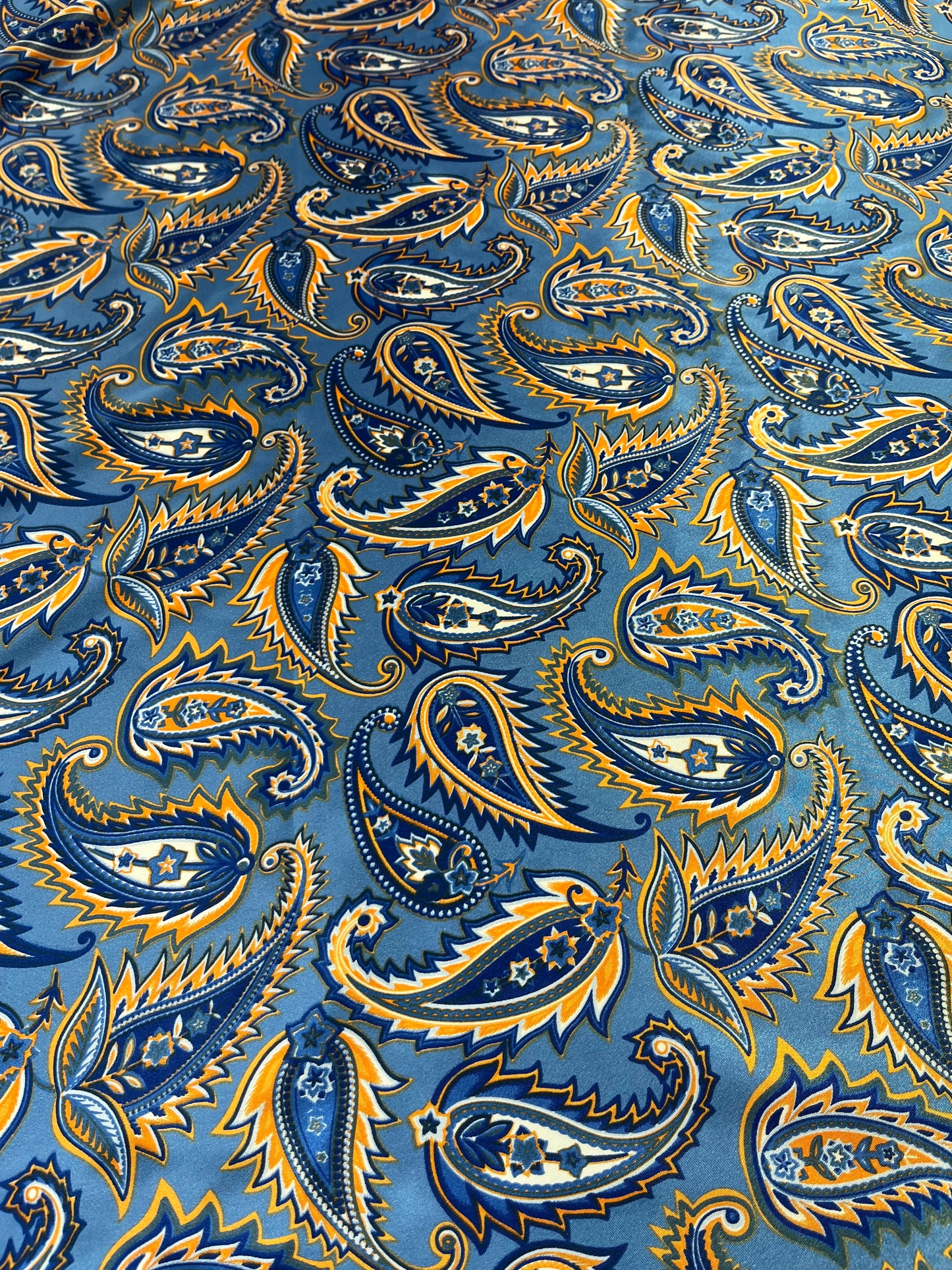 Wild Rag 45x45 blue/orange paisley