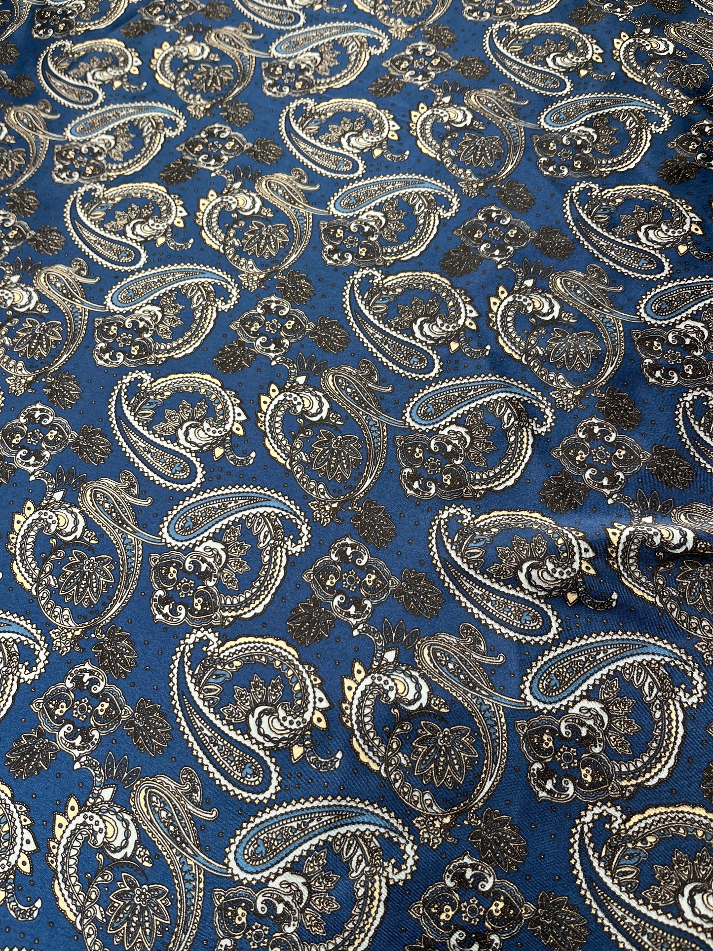 Wild Rag 45x45 blue/ silver paisley