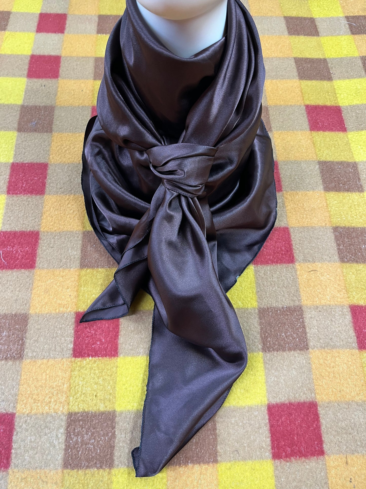 Wild Rag 45x45 dark chocolate