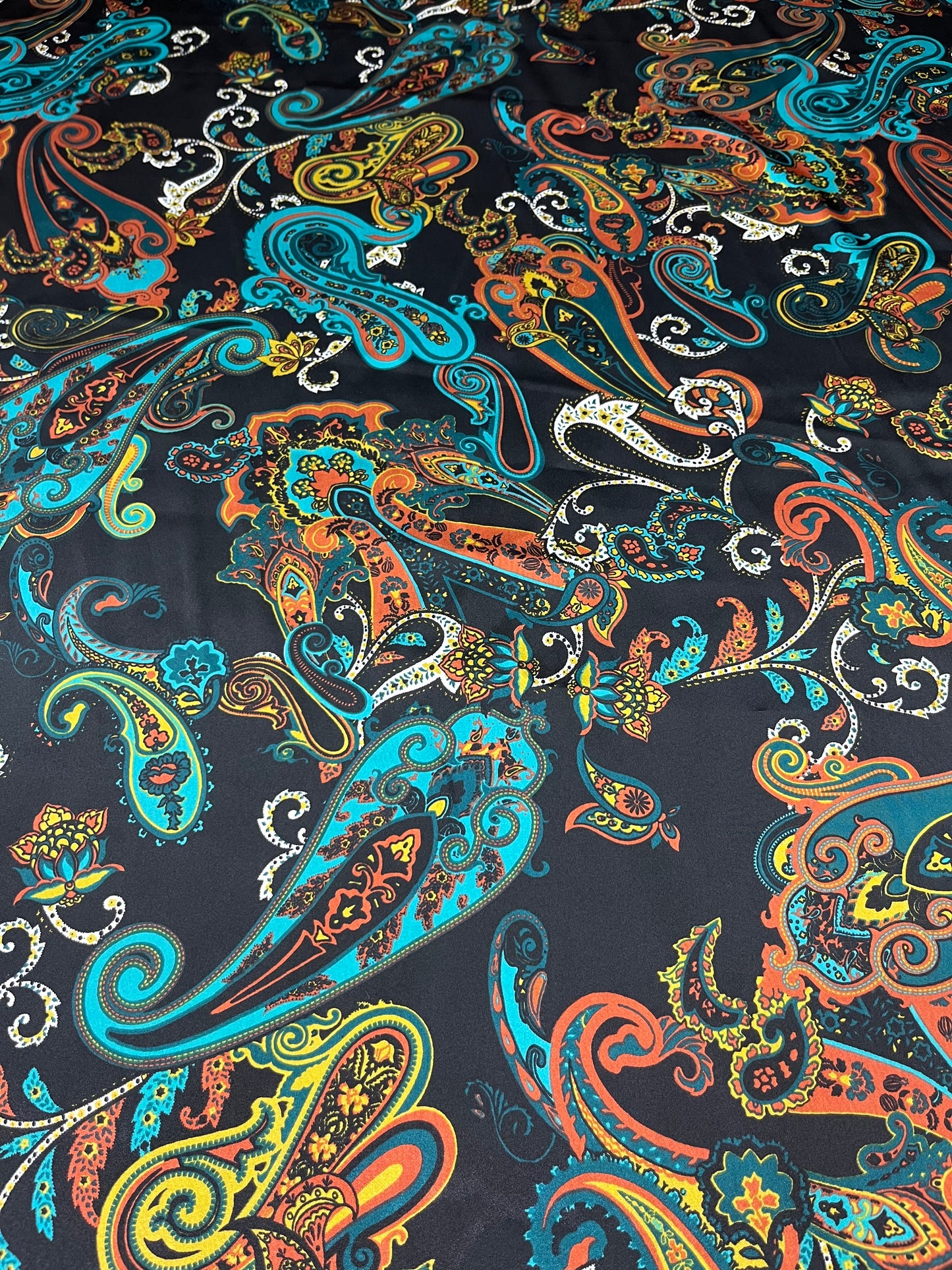 Wild Rag 45x45 black/ teal/orange paisley