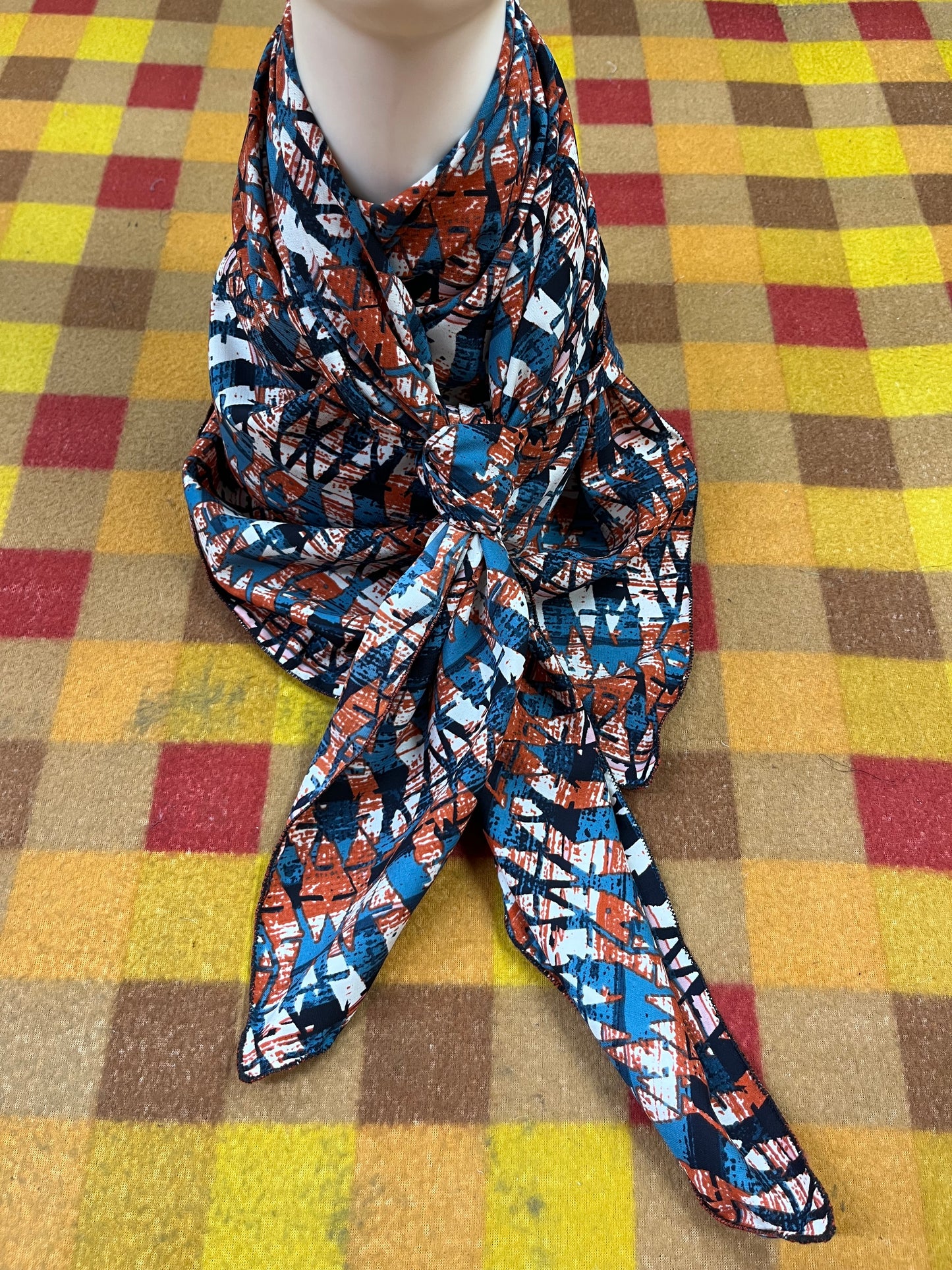 Wild Rag45x45 red/white/blue diamond