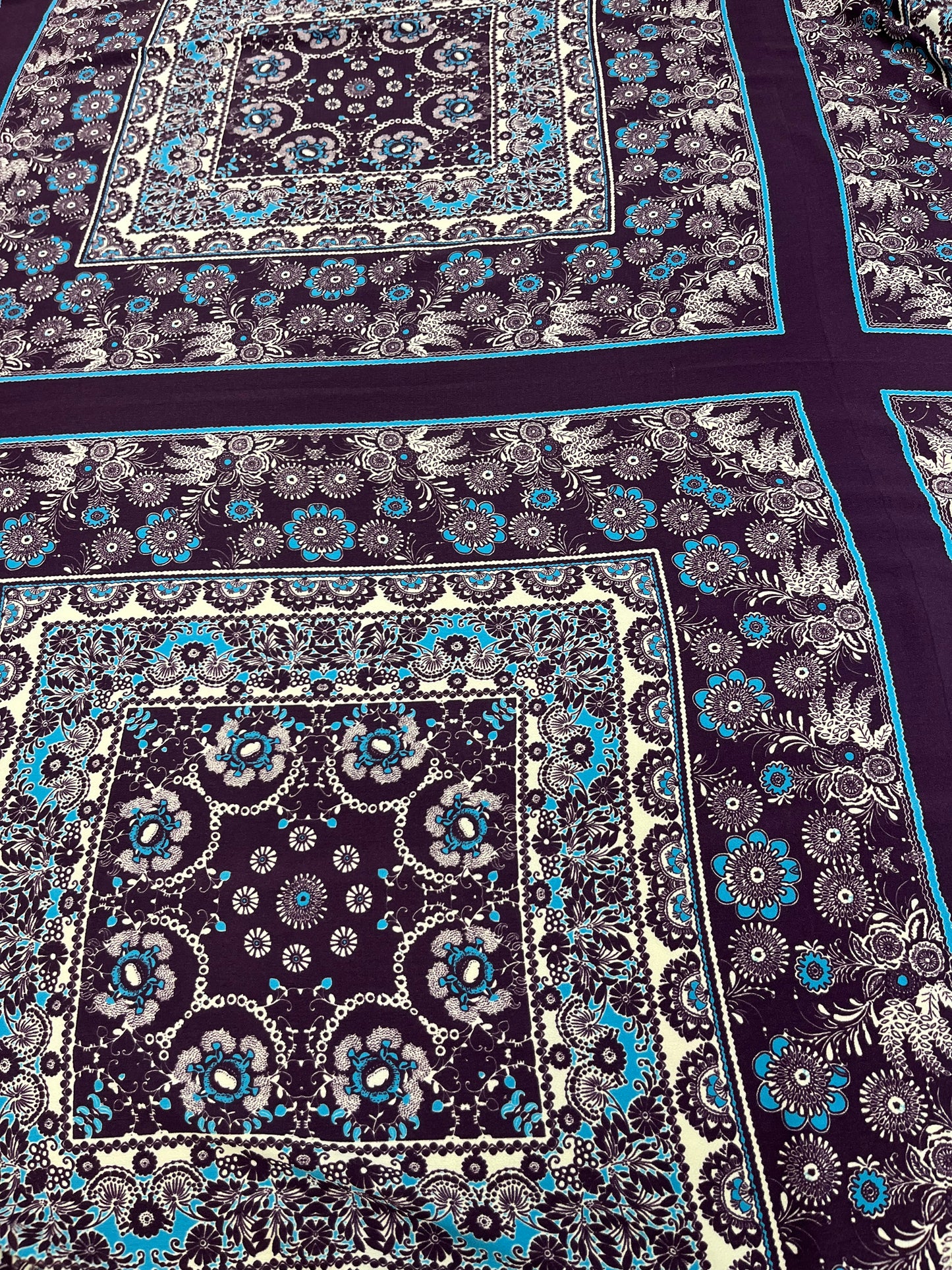 Wild Rag 45x45 purple/baby blue/ tile floral