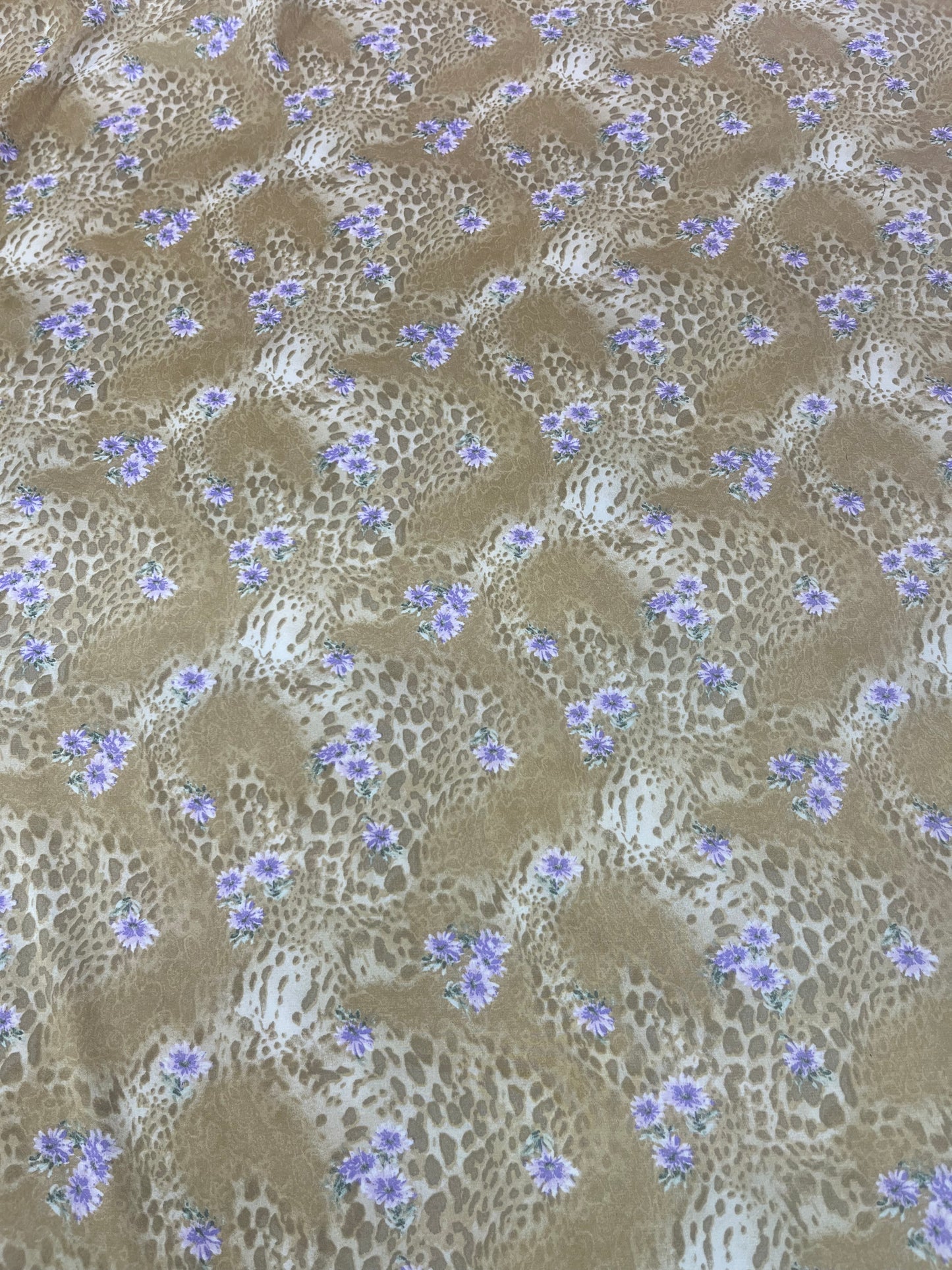 WildRag 45x45 gold animal print/ purple flowers