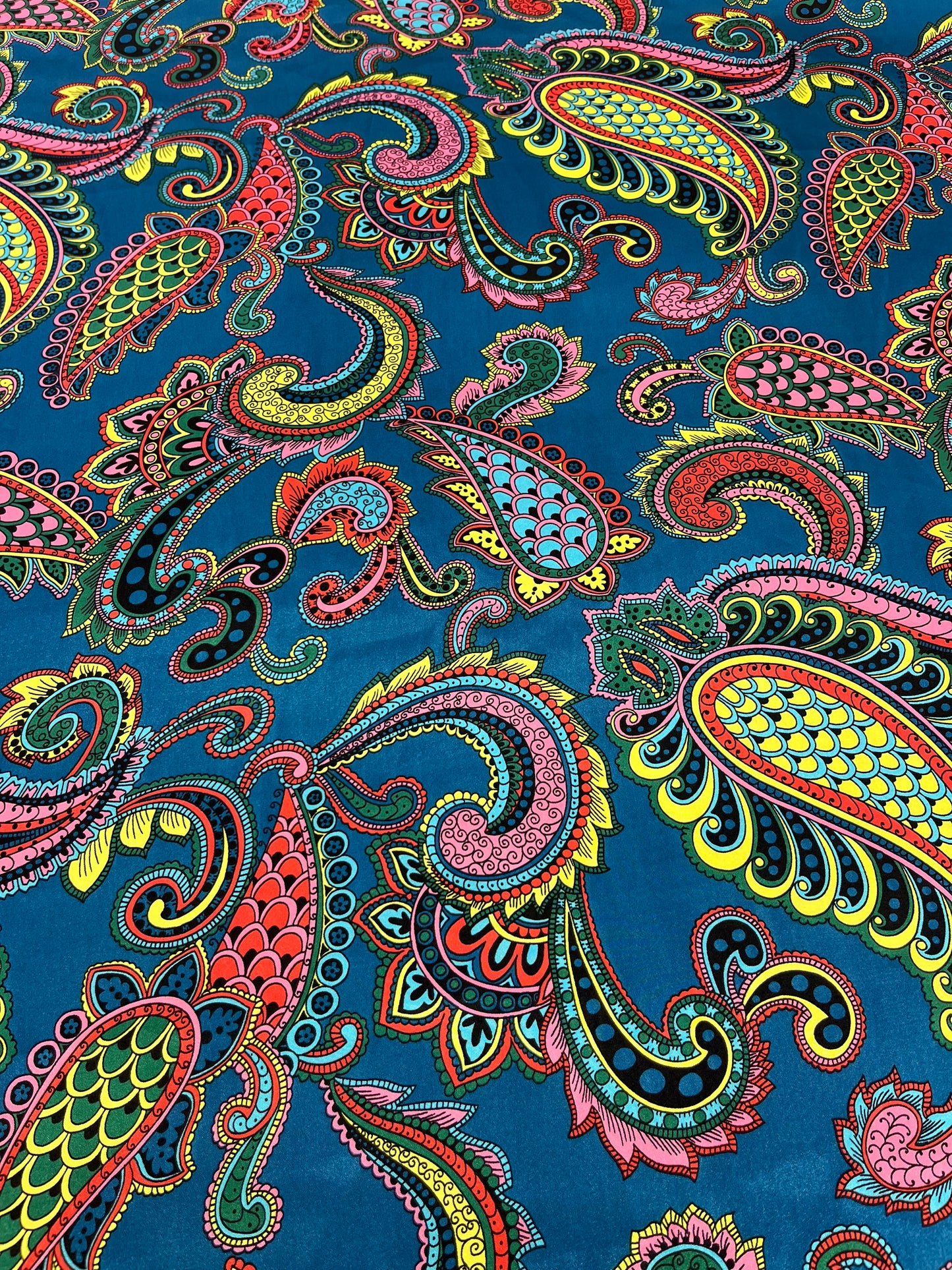 Wild Rag 45x45 teal/multi color paisley