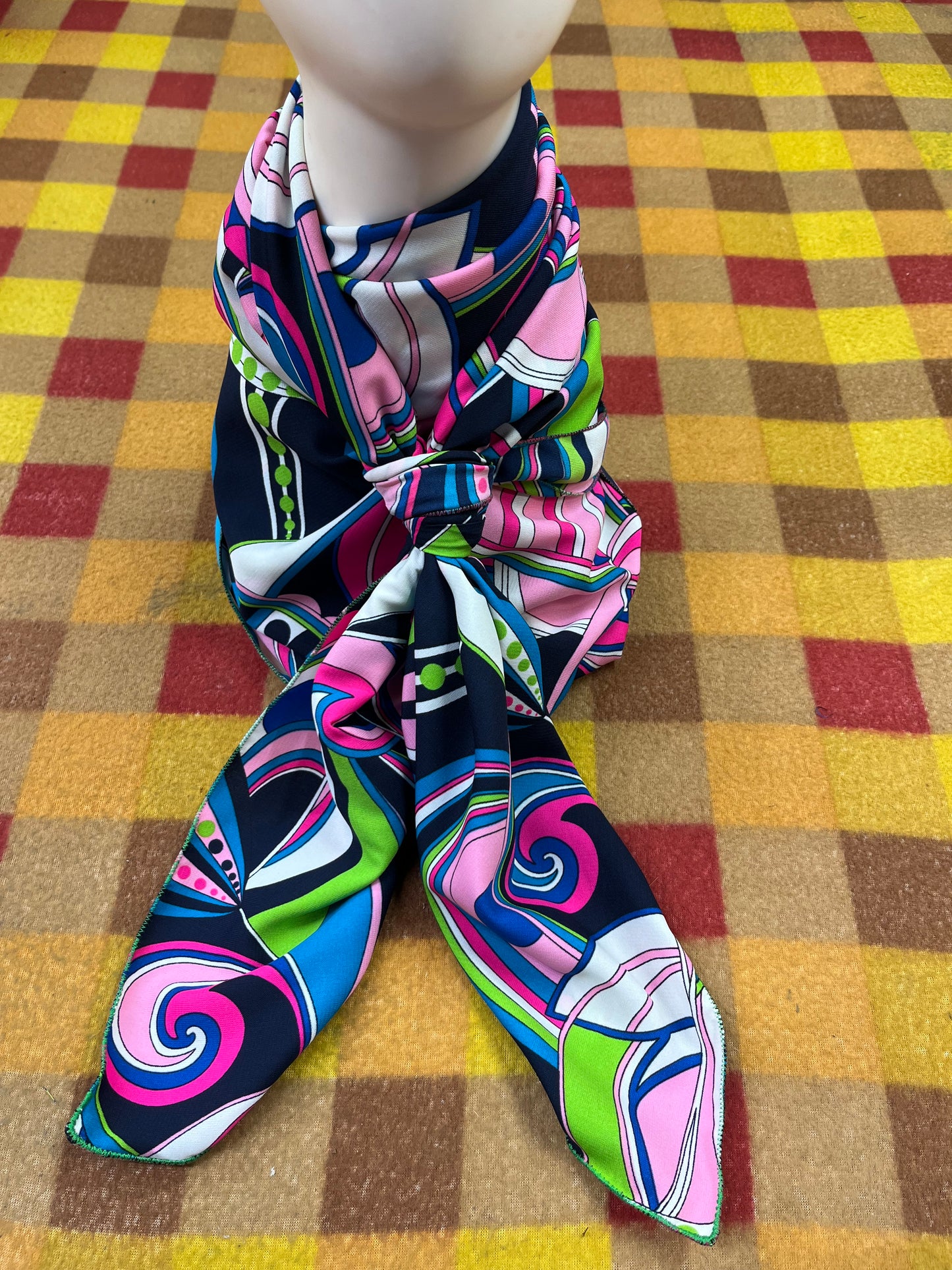 Wild Rag 45x45 pink/blue/ green swirl pattern