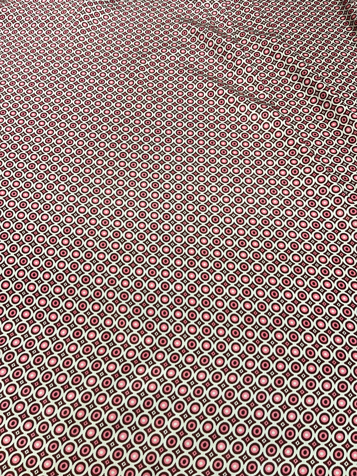 Wild Rag 45x45 pink/maroon circle/diamonds