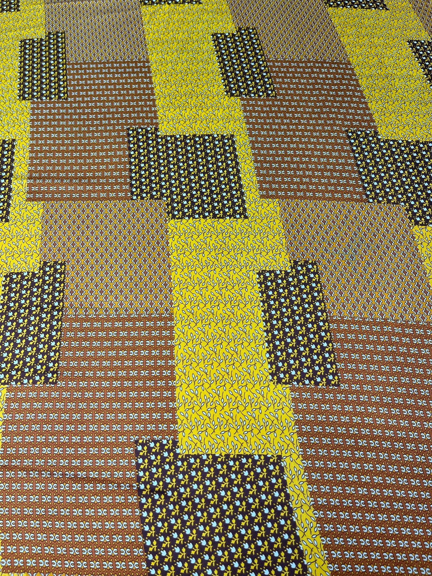 Wild Rag 45x45 gold/brown patchwork