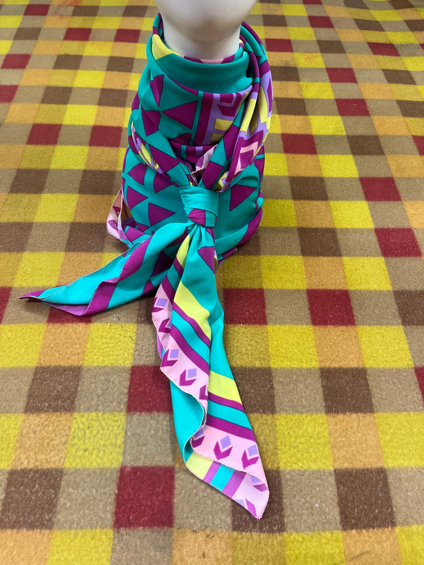Wild Rag 45x45 pink/turquoise tribal