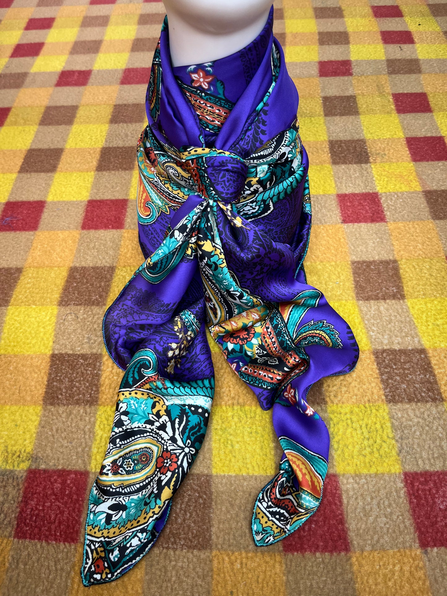 Wild Rag 45x45 purple/orange/turquoise paisley