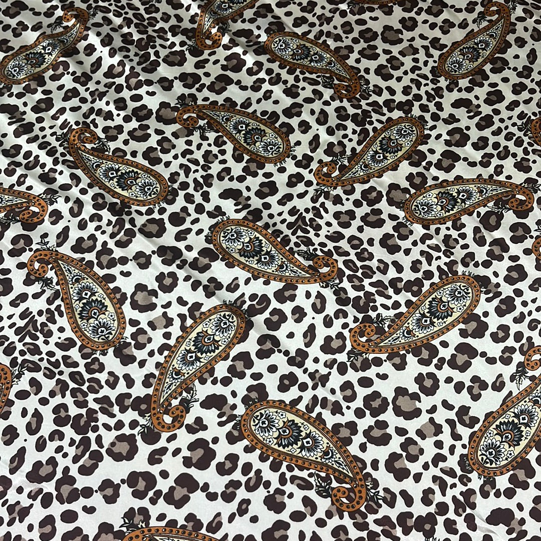 Wild Rag 45x45 lepard paisley