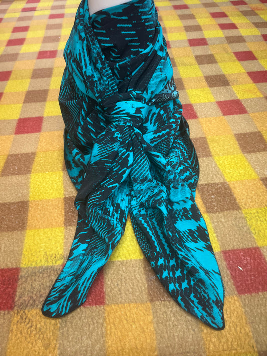 Wild Rag 45x45 teal/black plaid