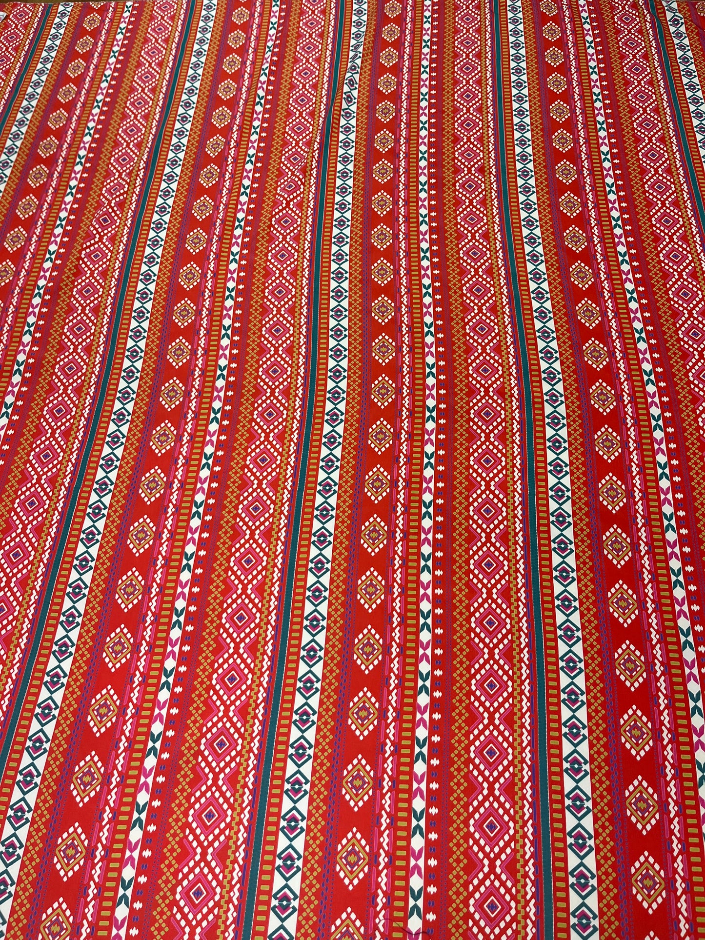 Wild Rag 45x45 red/gold/teal tribal