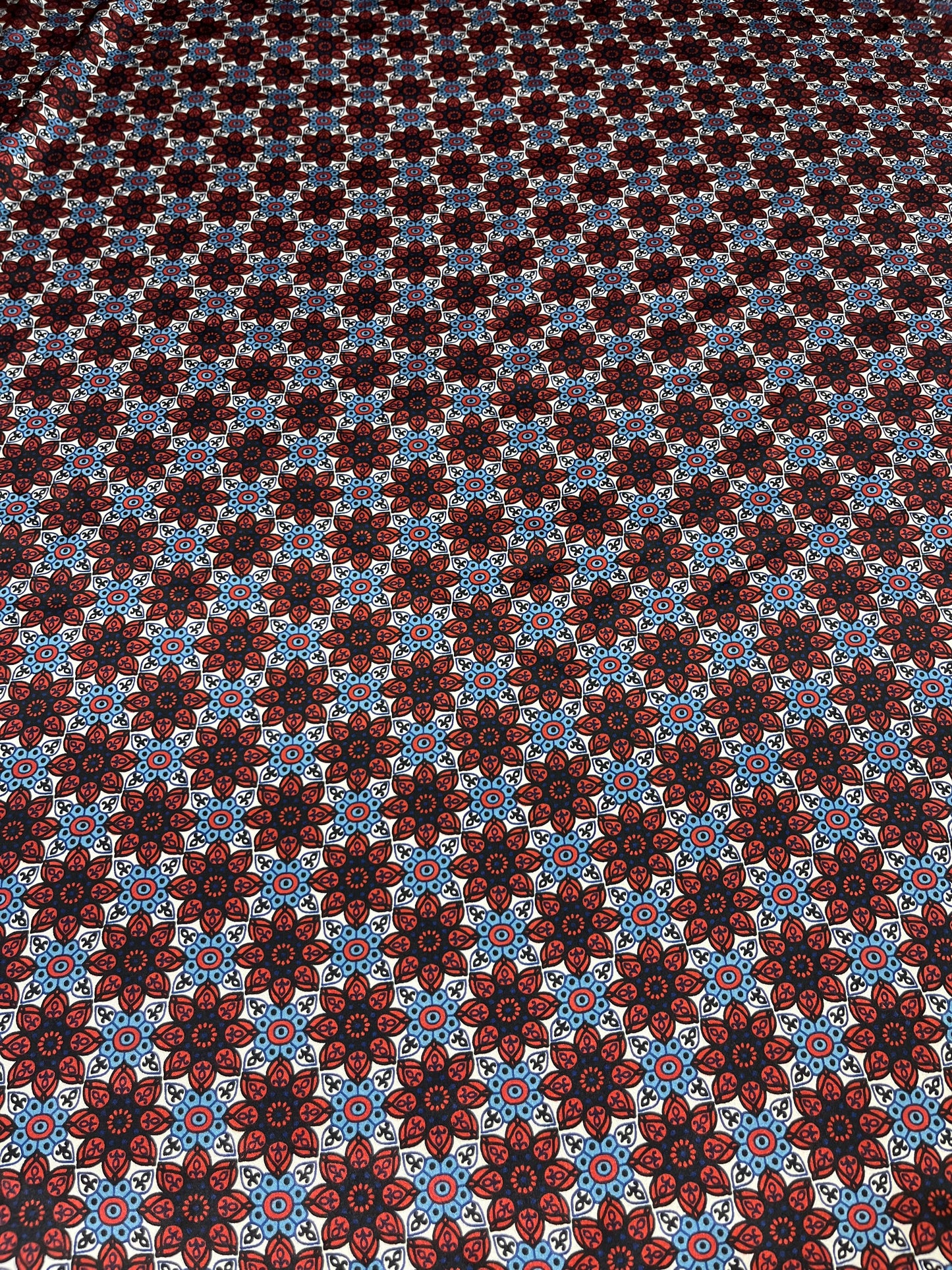Wild Rag 45x45 red/blue rowel chevron