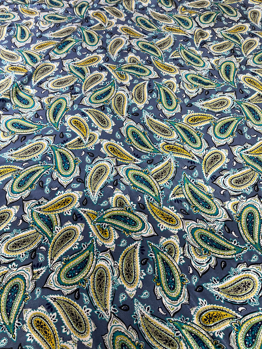 Wild Rag 45x45 grey/green/gold paisley