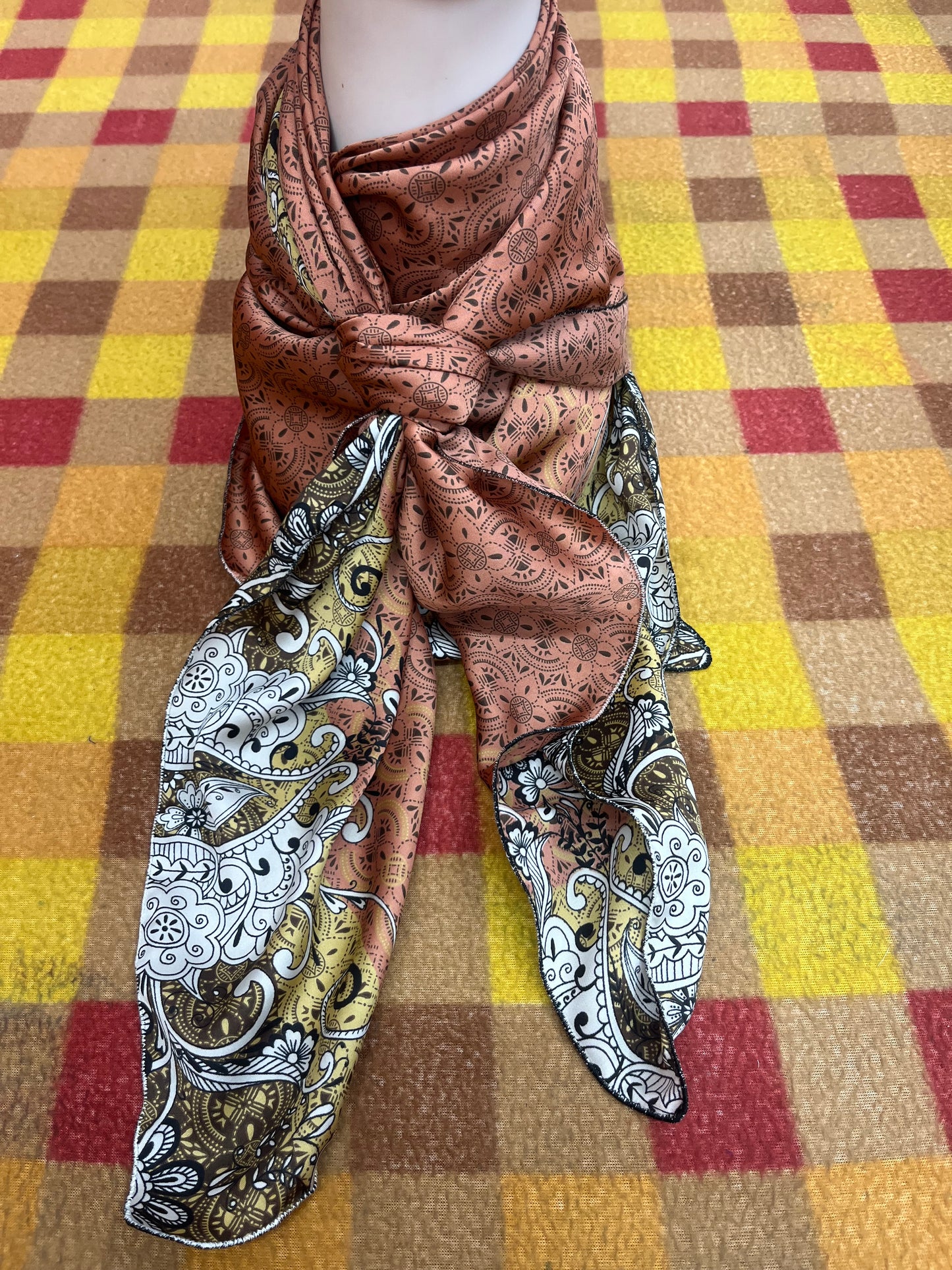 Wild Rag 45x45 coral/gold/white/chevron/ border floral