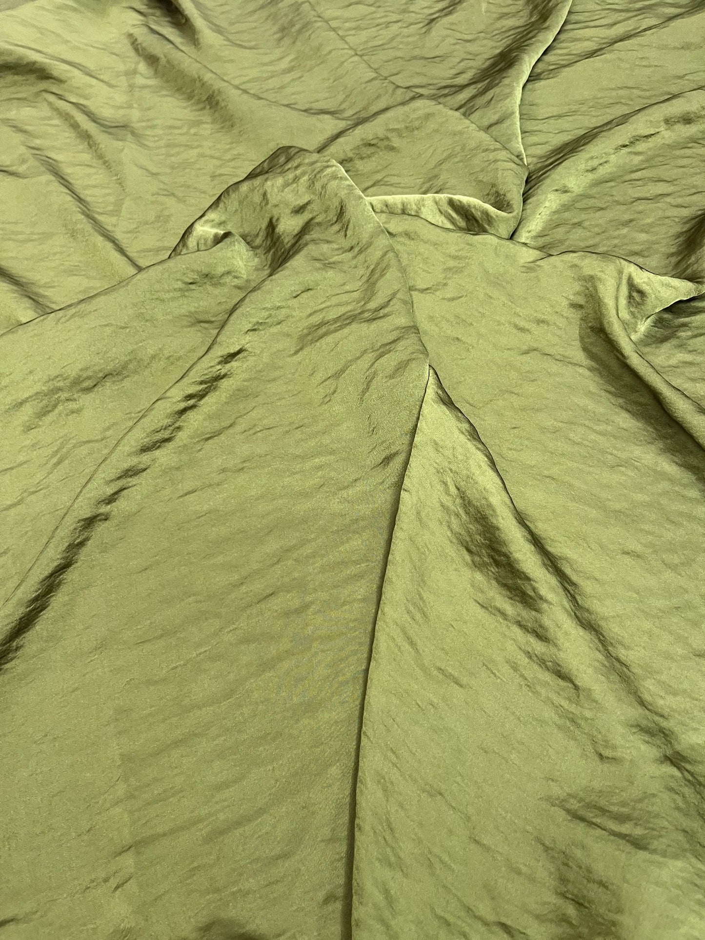 Wild Rag 45x45 army green solid