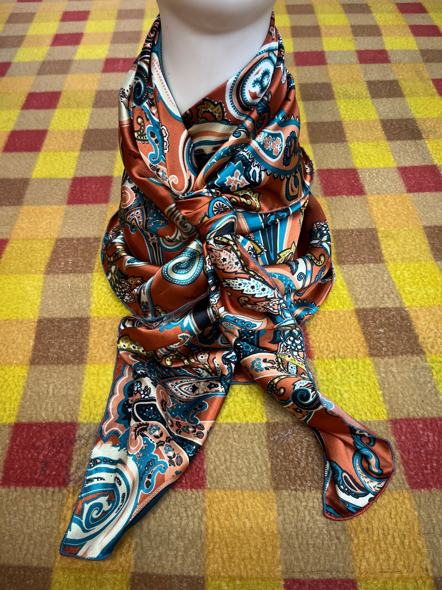 Wild Rag 45x45 burnt orange/teal paisley