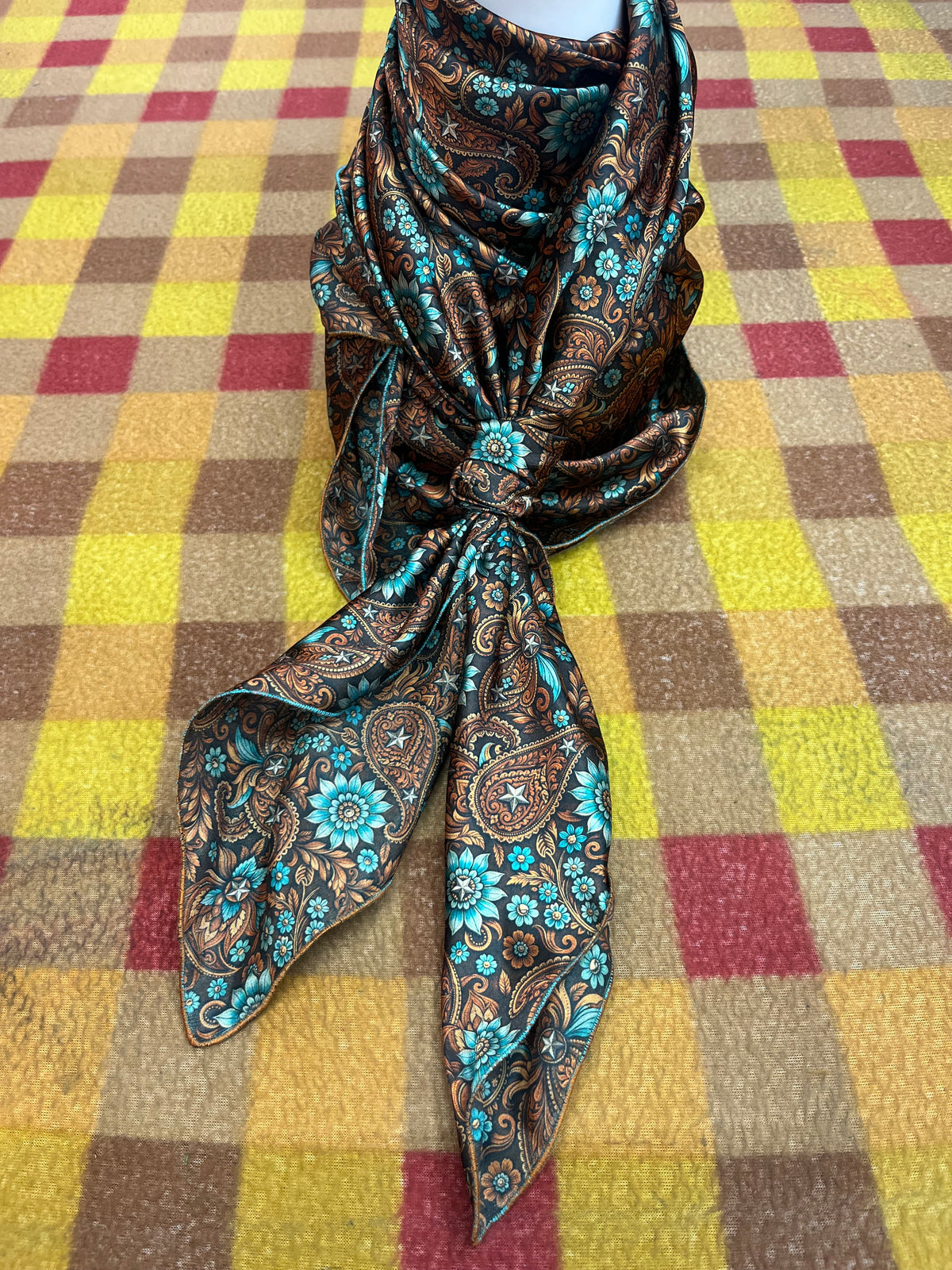 Wild Rag 45x45 turquoise/brown paisley/floral leather tool