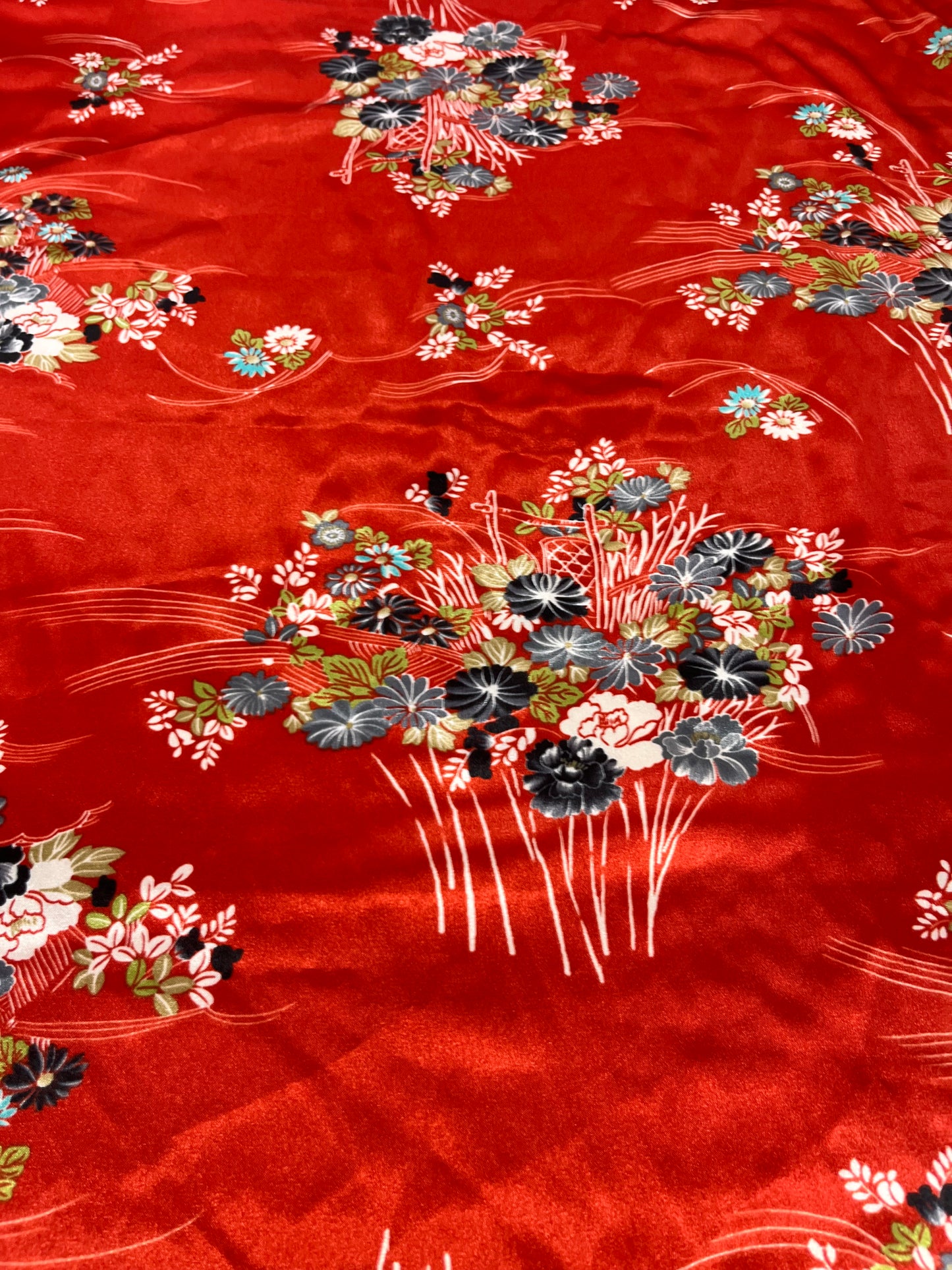 Wild Rag 45x45 red/ floral