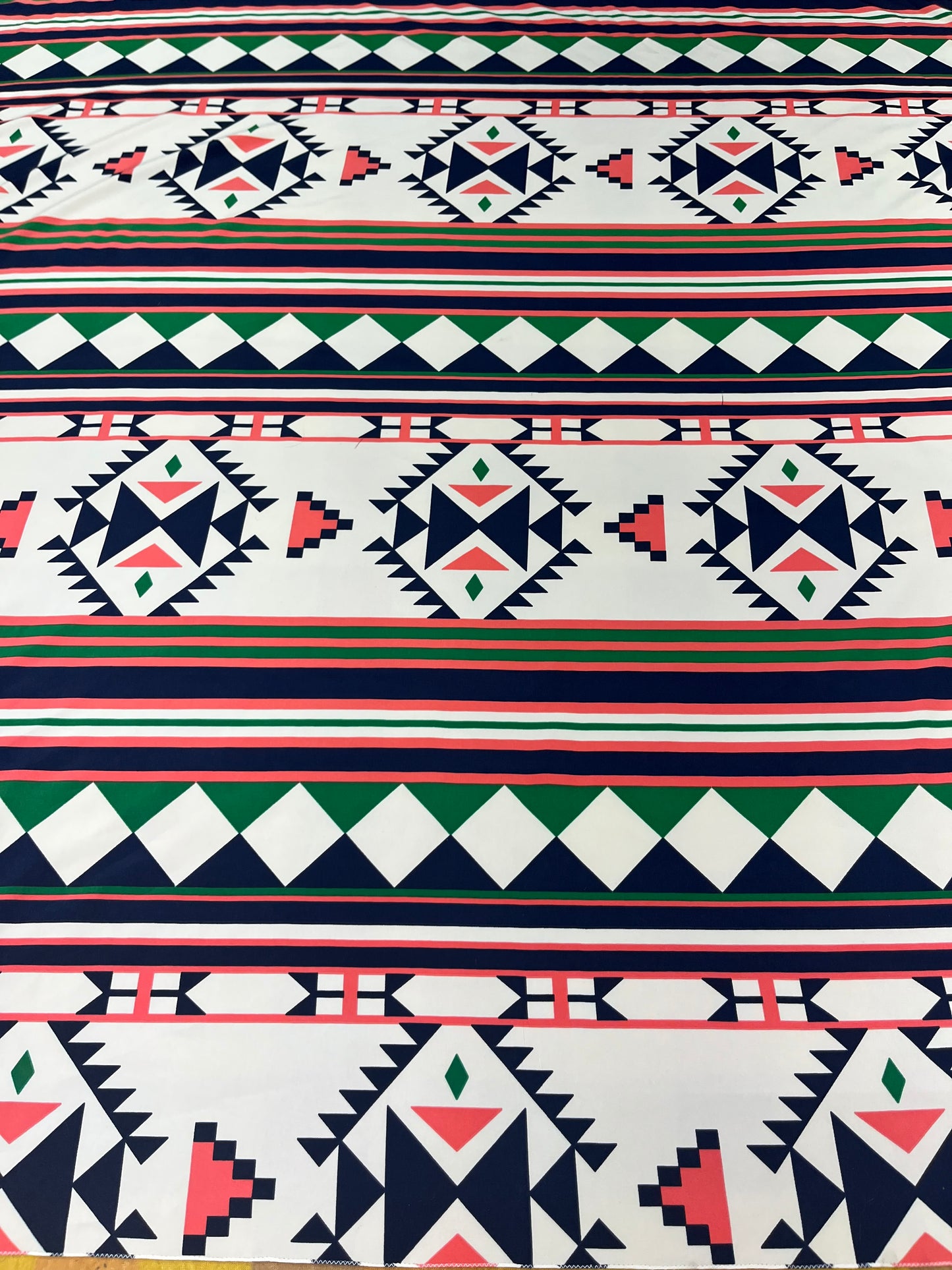 Wild Rag 45x45 white/choral/green/navy  tribal