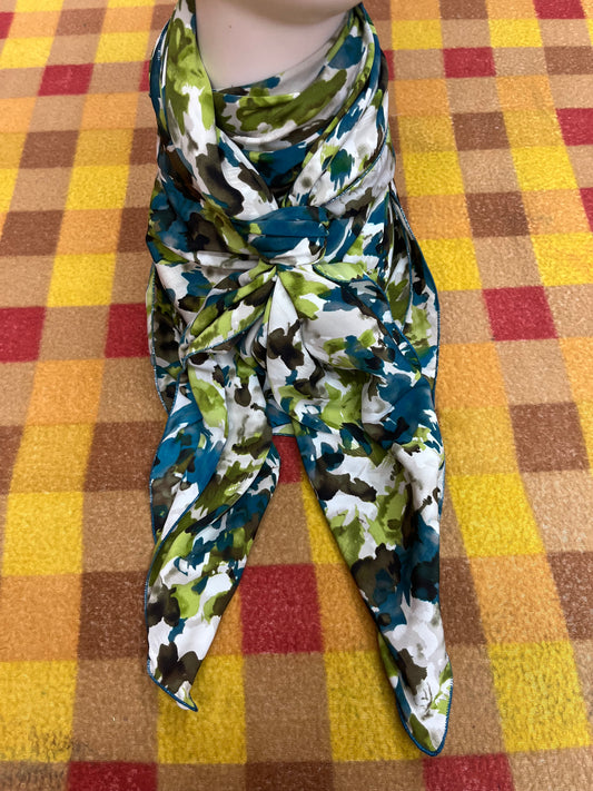 Wilde Rag 45x45 green/brown/white leaf/camo