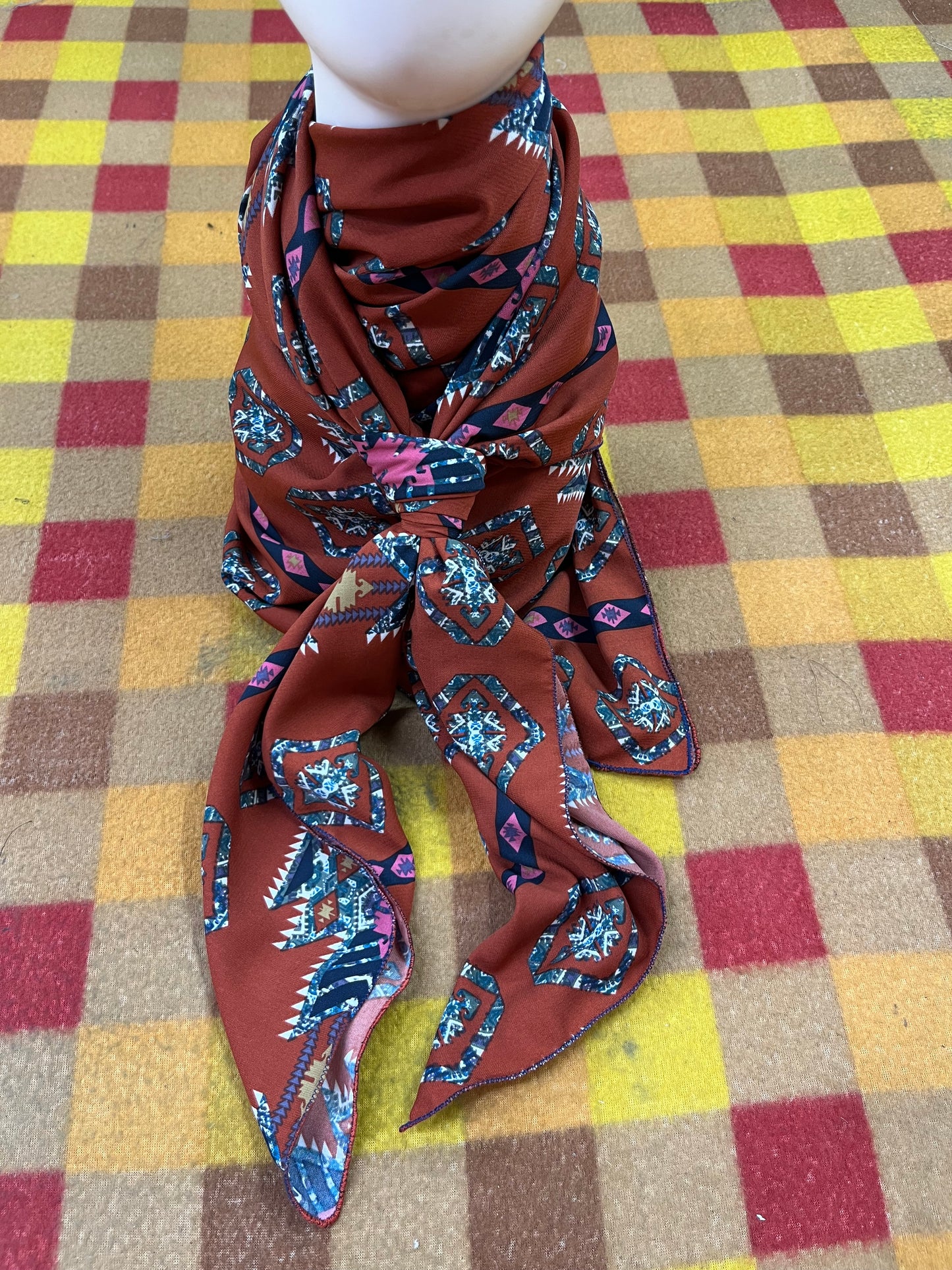 Wild Rag45x45 burnt orange tribal
