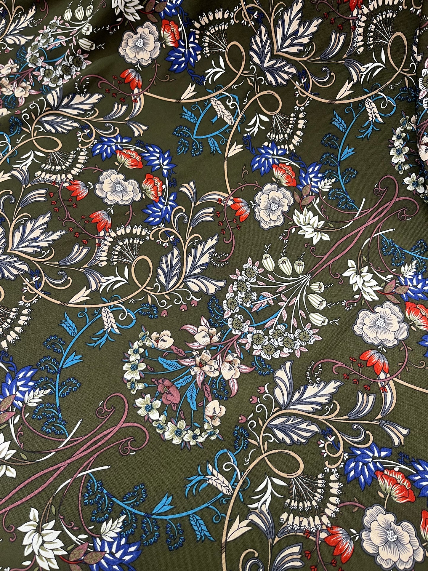 Wild Rag 45x45 green floral