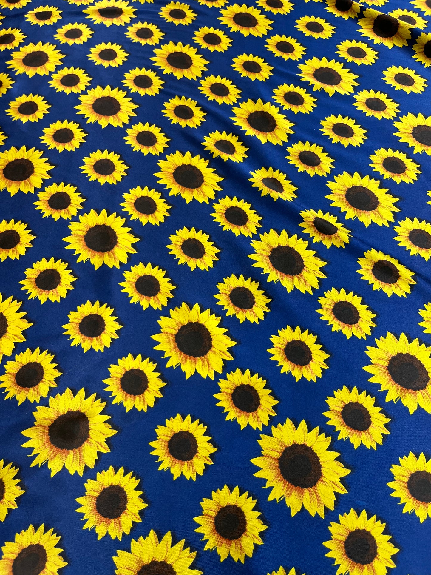 Wild Rag 45x45 blue/sunflowers