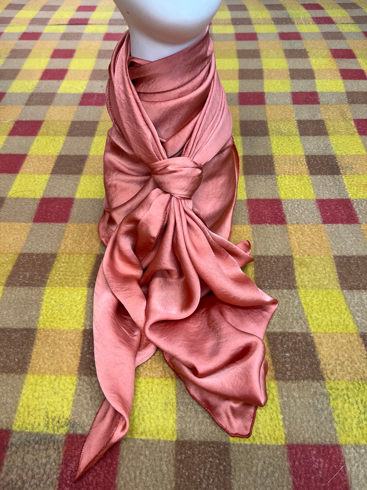 WildRag 45x45 coral solid