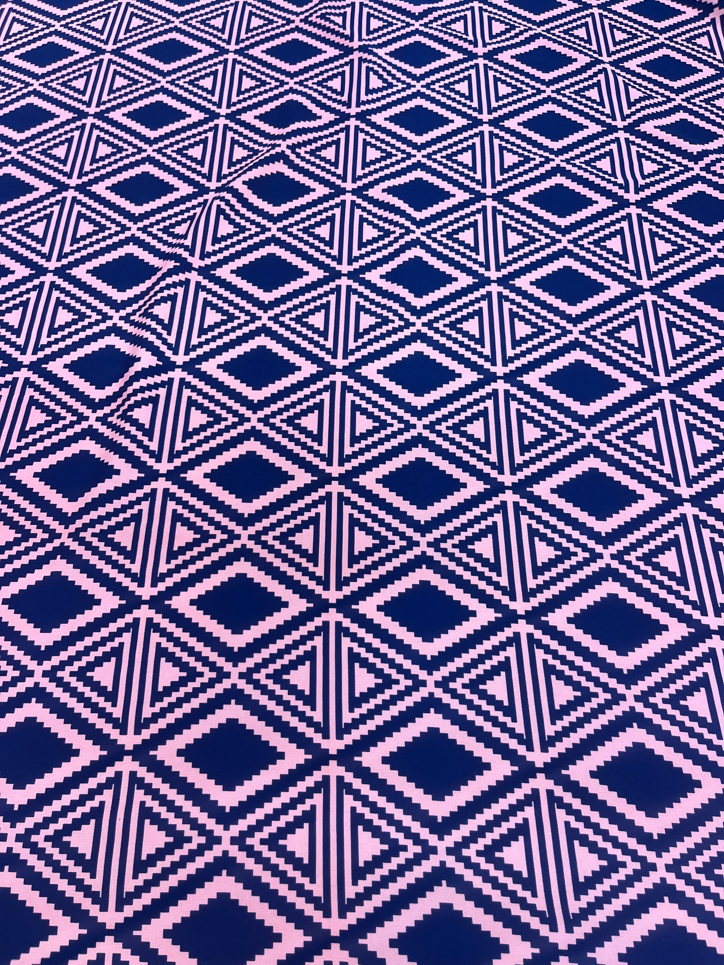 WildRag 45x45 coral/navy diamond