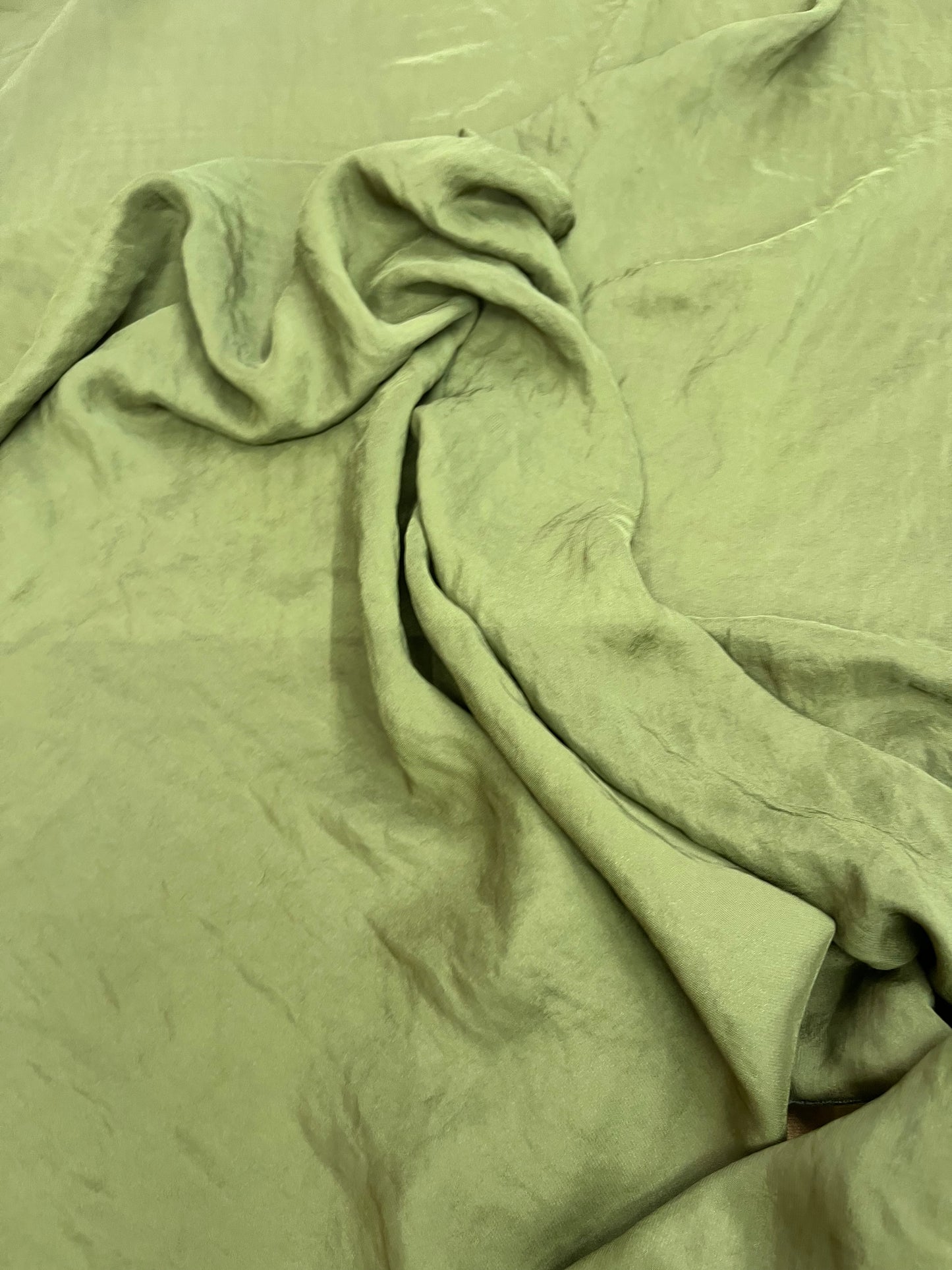 Wild Rag 45x45 army green solid