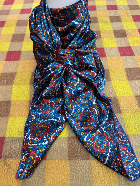 Wild Rag 45x45 blue/red/gold paisley floral