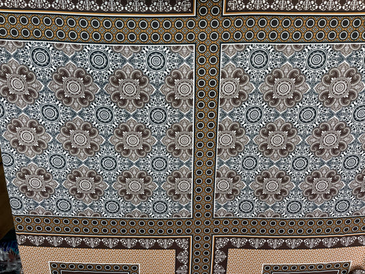 Wild Rag 45x45 brown/ orange tile