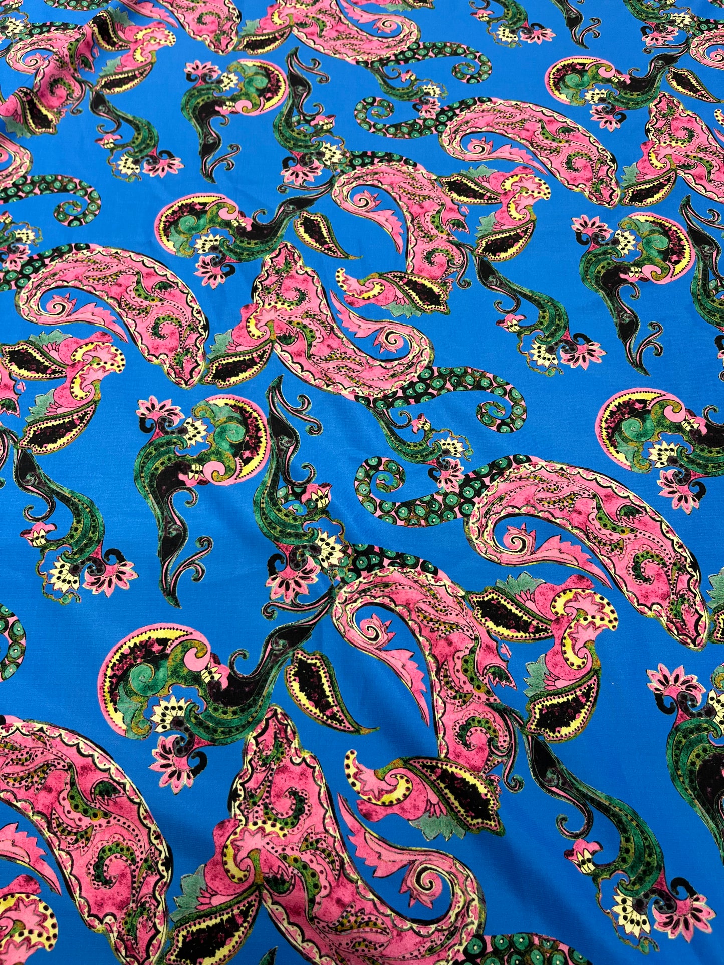 Wild Rag 45x45 blue/green/pink paisley