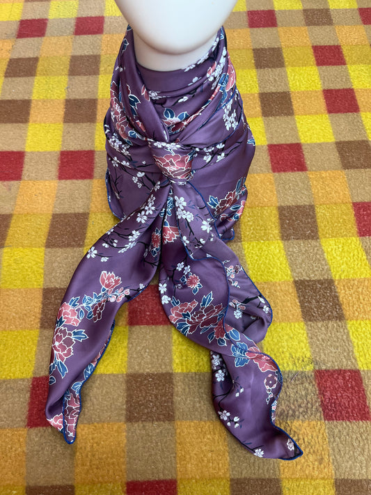 Wild Rag 45x45 light purple/ red orange /blue floral