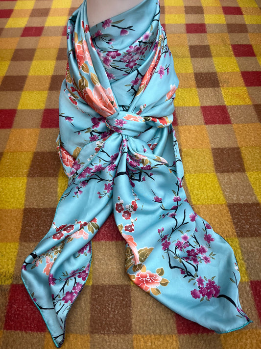 Wild Rag 45x45 baby blue/pink/purple floral