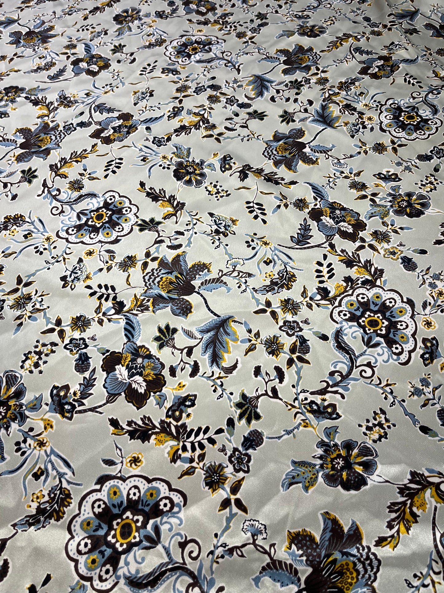 Wild Rag 45x45 silver/blue/gold poppy floral