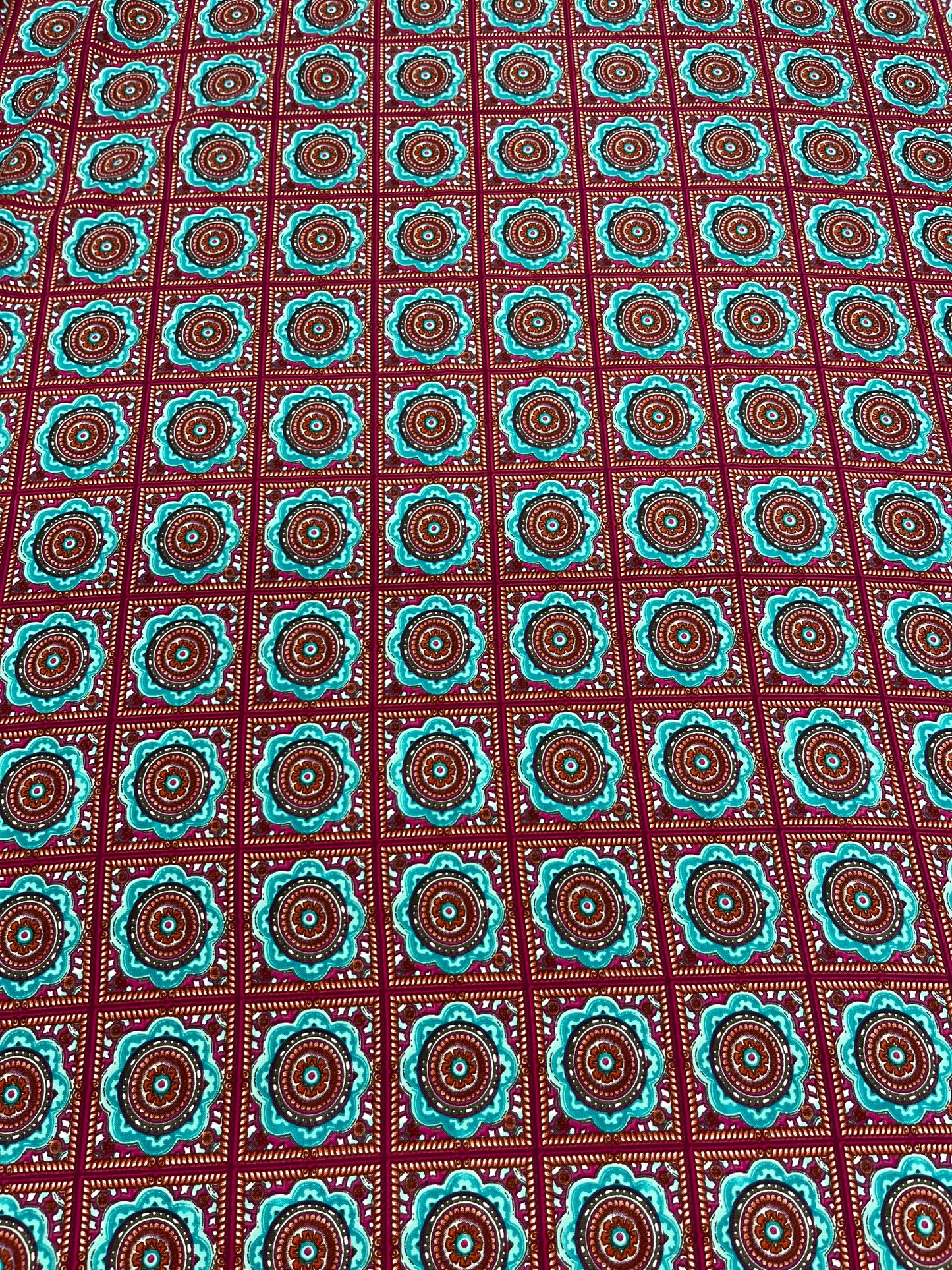 WildRag 45x45 maroon/turquoise chevron