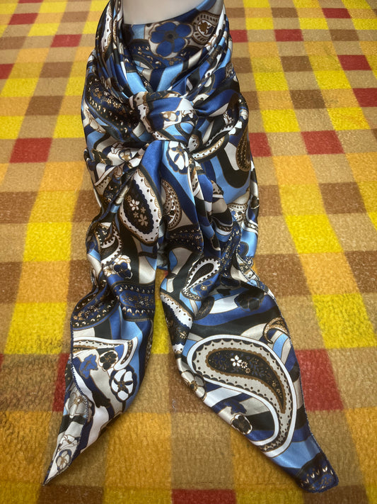 Wild Rag 45x45 blue/navy/grey paisley floral