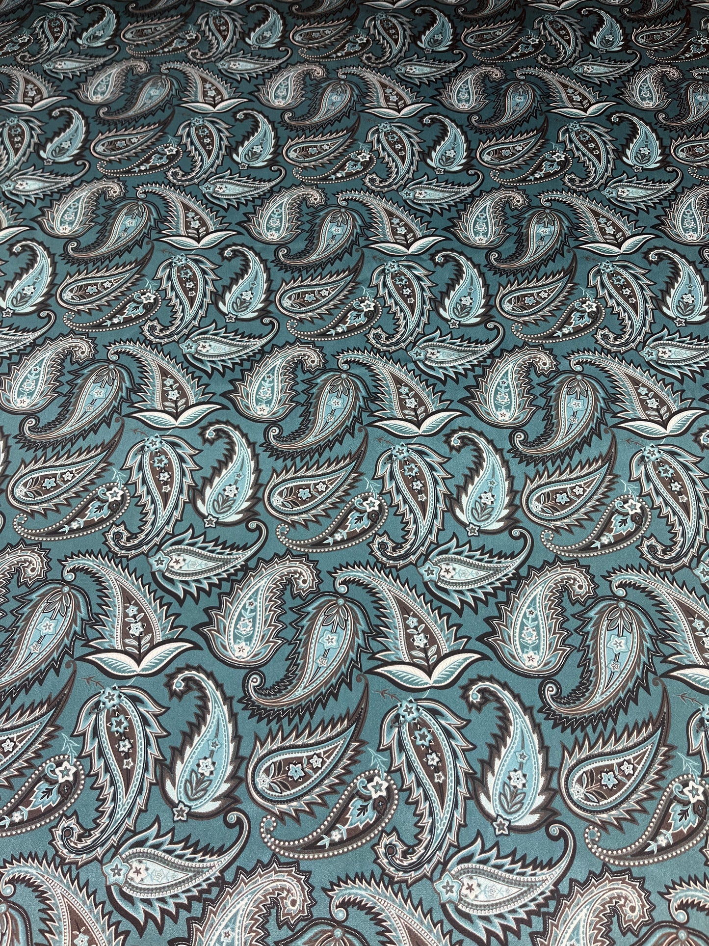 Wild Rag 45x45 blue/grey paisley