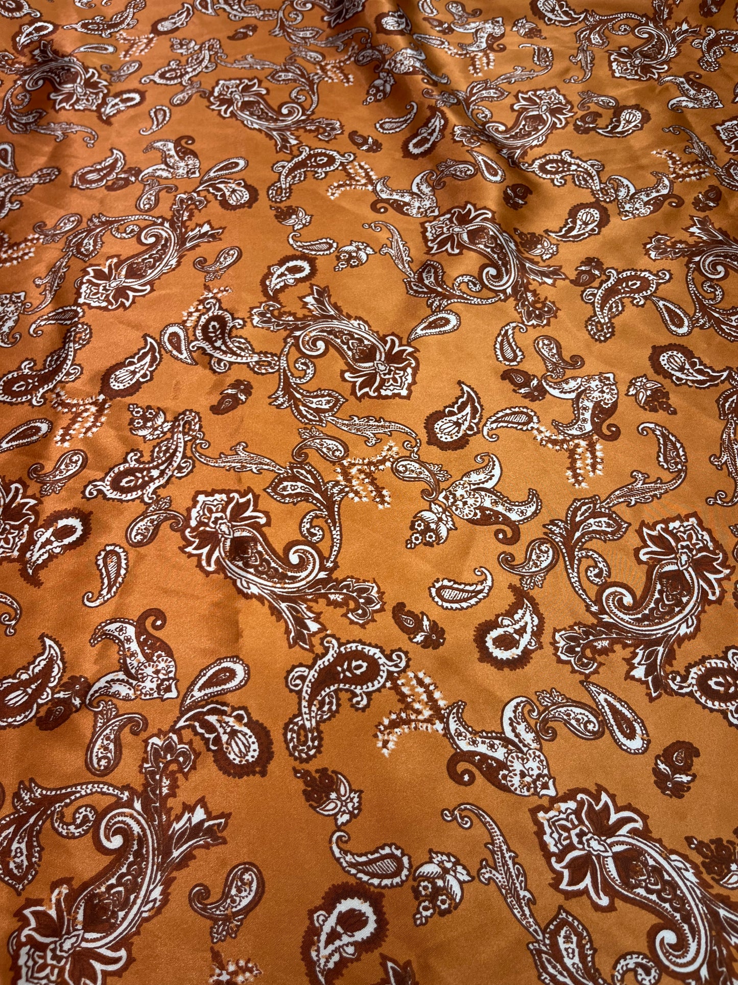 Wild Rags 45x45 orange/burnt paisley