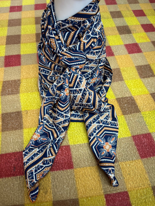 Wild Rags 45x45 navy/orange medallion