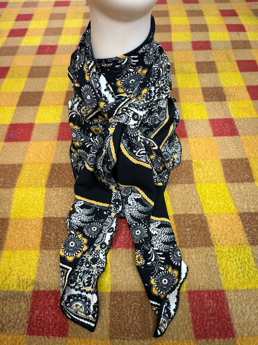 Wild Rag 45x45black/gold tile